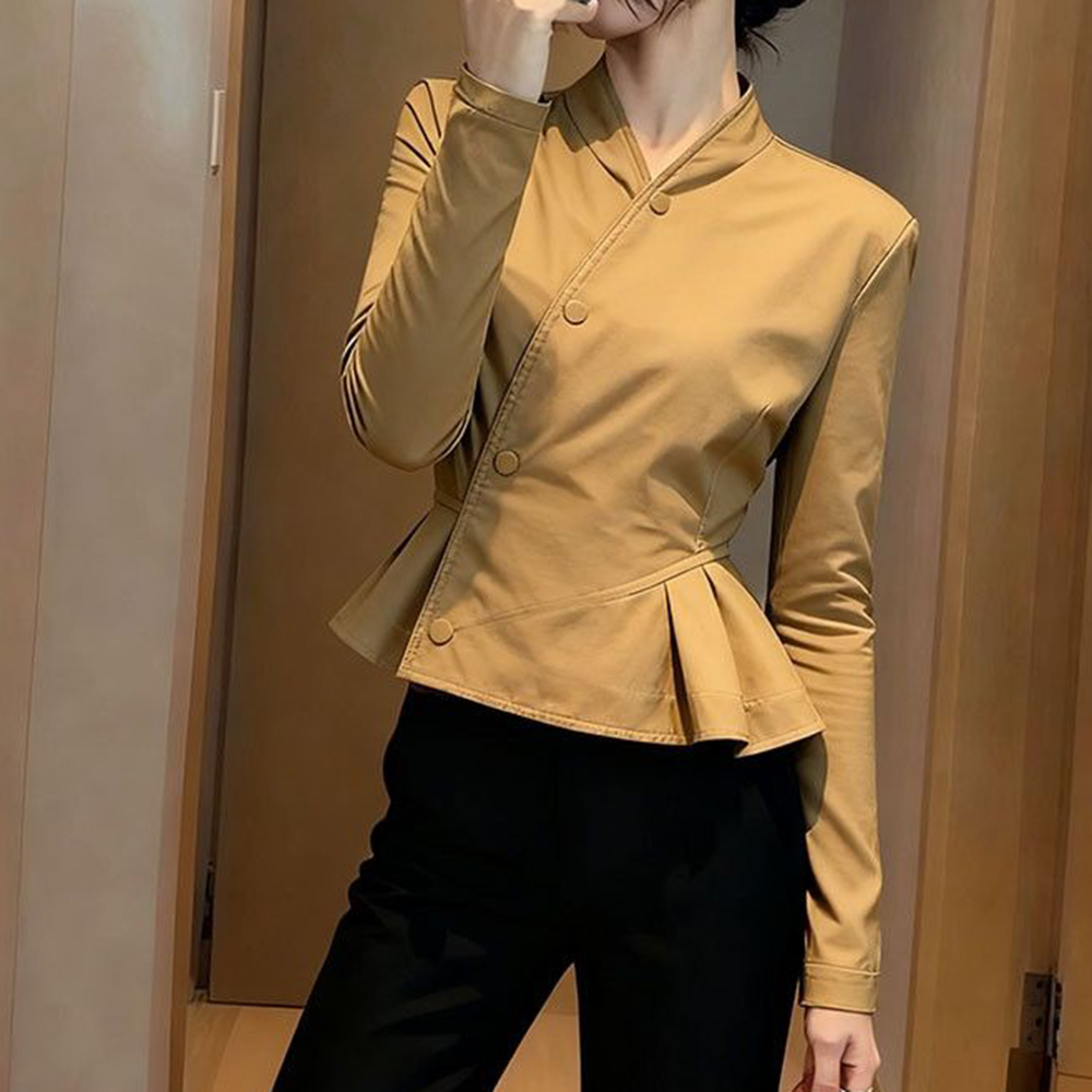 Men'S Fashion Looks 2026 - เสื้อโค้ทสั้นสีกากีสำหรับผู้หญิงในฤดูใบไม้ร่วงปี 2026 ทรงเล็ก แฟชั่น ทันสมัย ให้ความรู้สึกหรูหรา