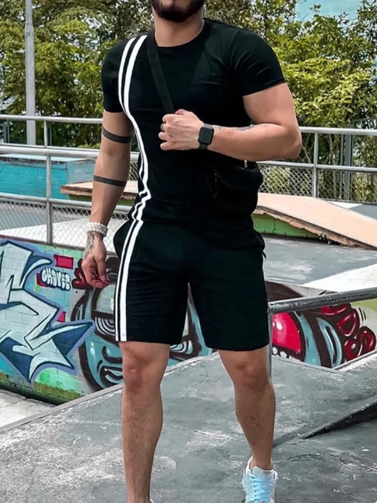 Men Fashion Vintage - ชุดแฟชั่นใหม่ เสื้อยืดแขนสั้นพิมพ์ลายสไตล์ฮาราจูกุ กางเกงขาสั้น ชุดลำลอง 2 ชิ้น