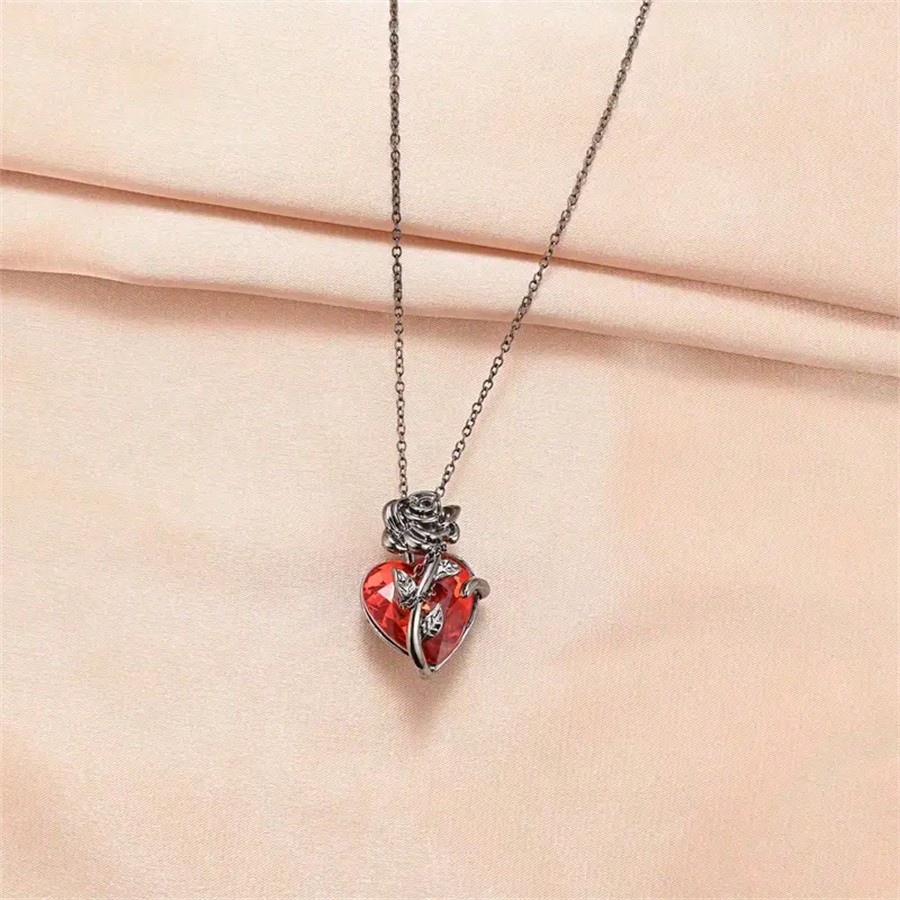 สร้อยคอจี้รูปหัวใจดอกกุหลาบ 1  - Men'S Fashion Necklaces บทวิจารณ์และราคา